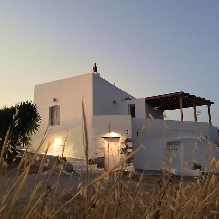 Haroto Suites Трипити Экстерьер фото